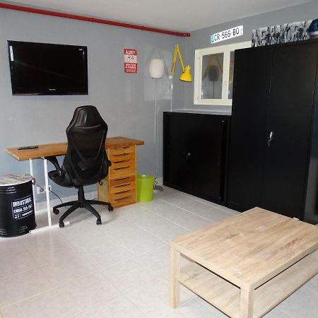 Appartement Au Calme Proche D'Un Petit Bois Dans Кемпер Екстер'єр фото